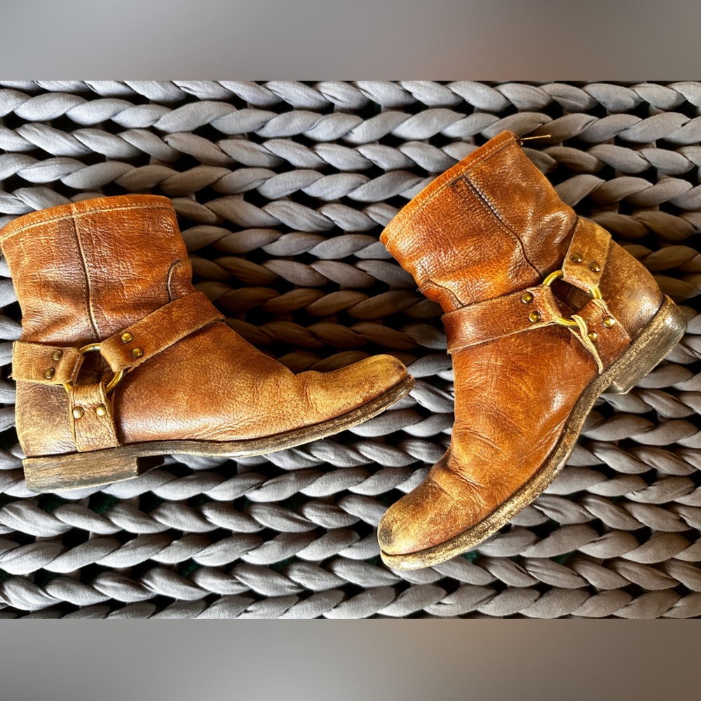 FRYE Women’s Phillip Harness Moto Biker Bootie - Caramel - Size 8.5